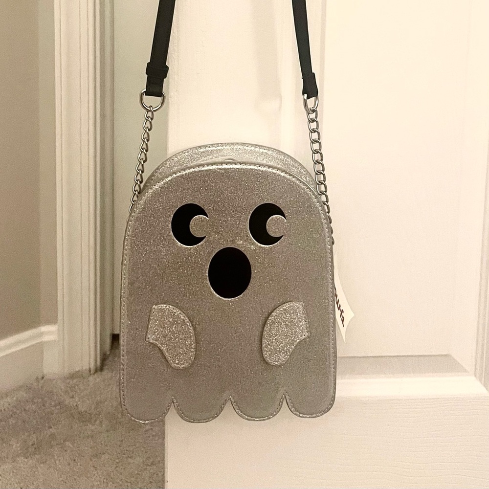BNWT MAD Engine Ghost Purse